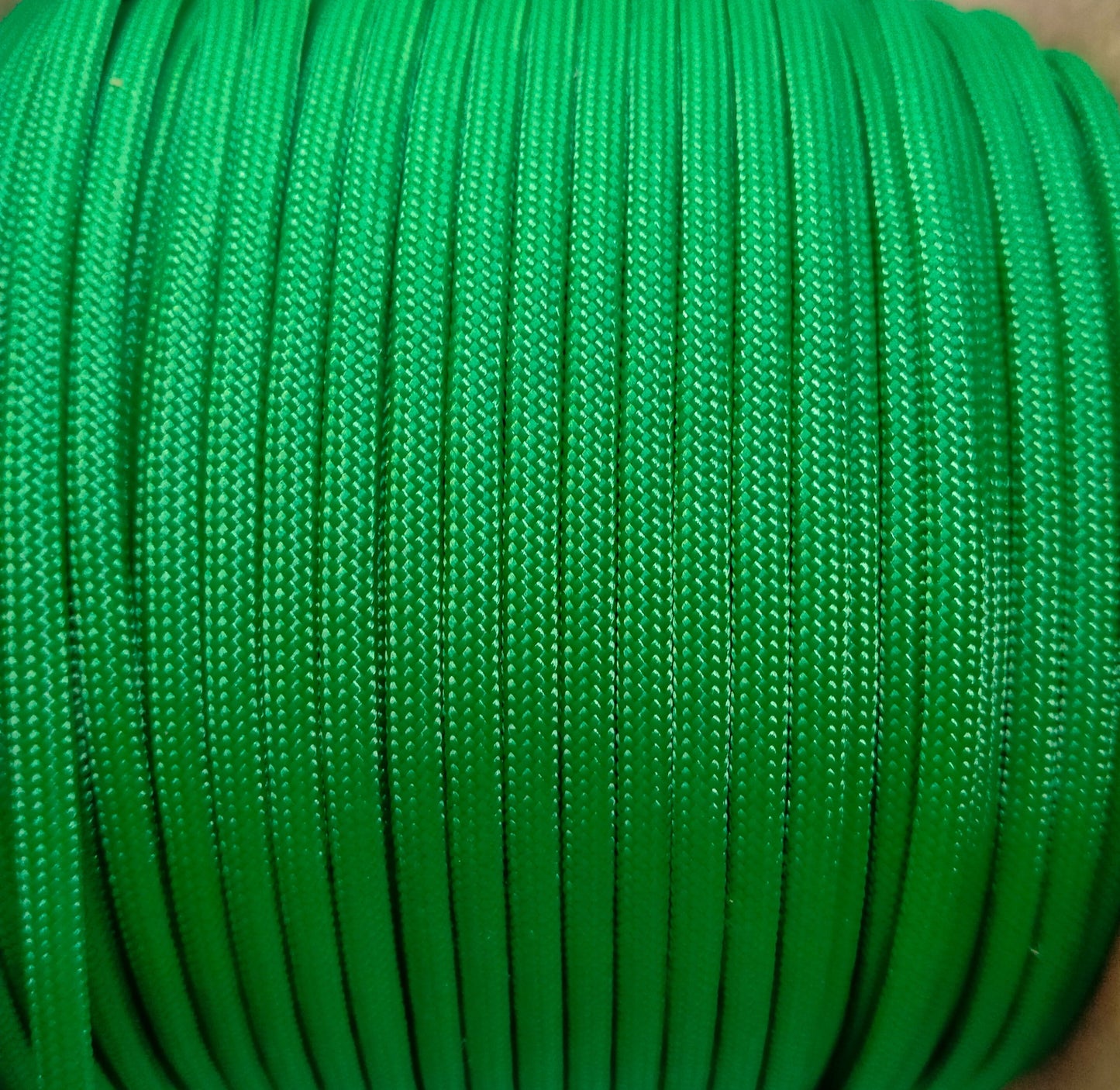 Paracord 4mm Grass Green Kim & Milly's Cords 4 Paws Paracord Handmade Dog Accessories Customizable Made in Germany Shipping worldwide