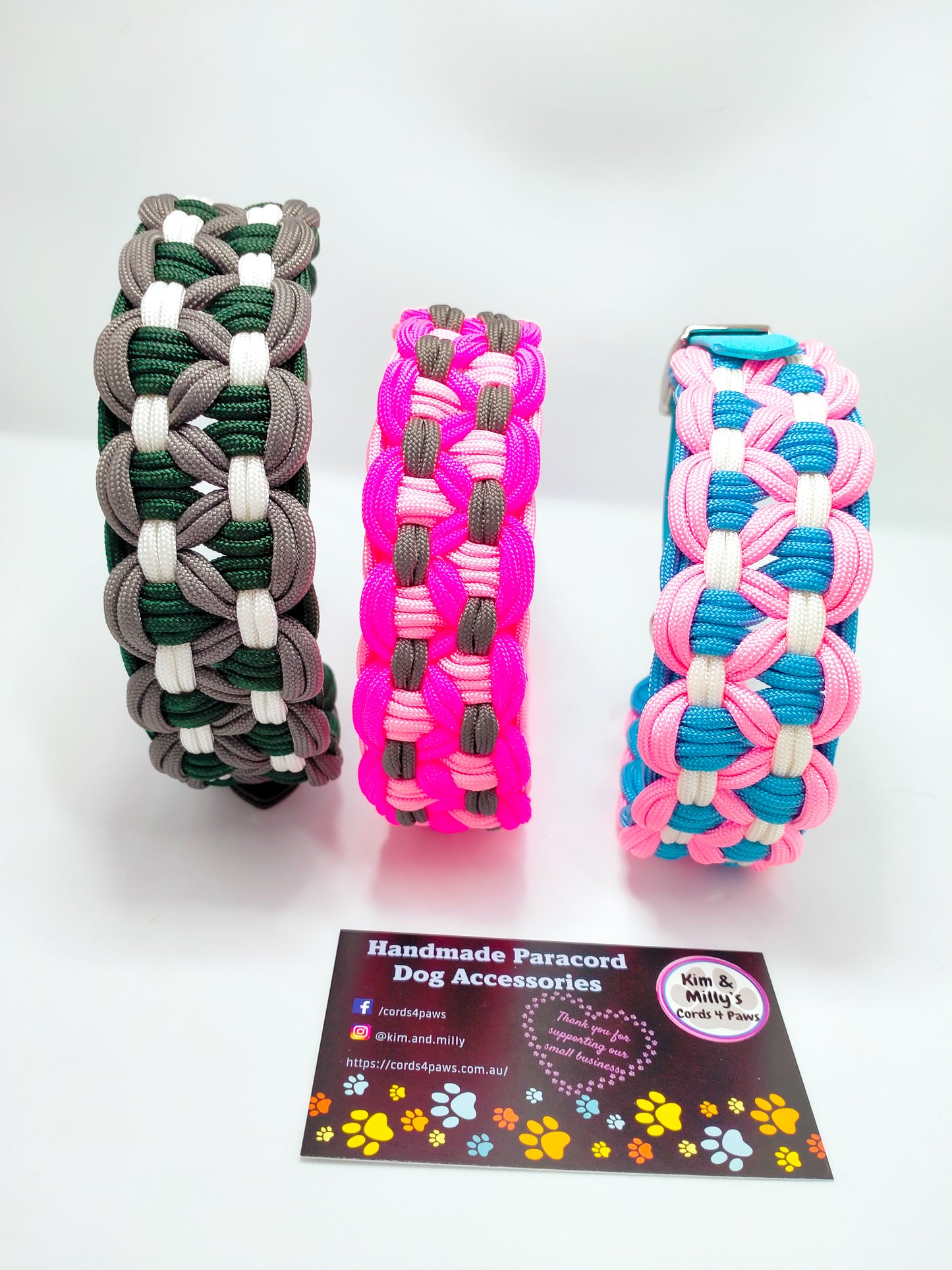 Dog Collar - Sadie's Posie Kim & Milly's Cords 4 Paws Paracord Handmade Dog Accessories Customizable Made in Germany Shipping worldwide