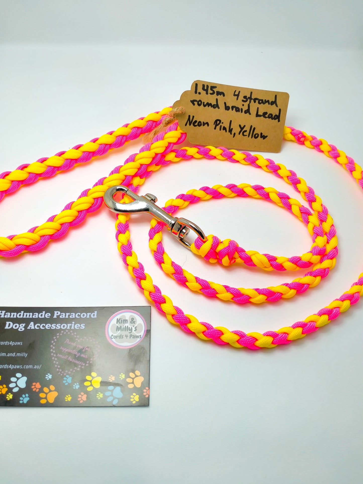 Dog Lead - 4 Strand Round Braid cords4paws Paracord Handmade Dog Accessories Customizable Made in Germany Shipping worldwide