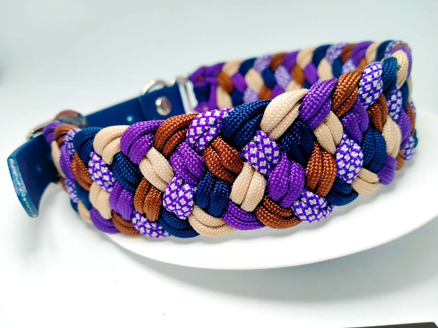 Dog Collar - Milly's Rainbow cords4paws Paracord Handmade Dog Accessories Customizable Made in Germany Shipping worldwide