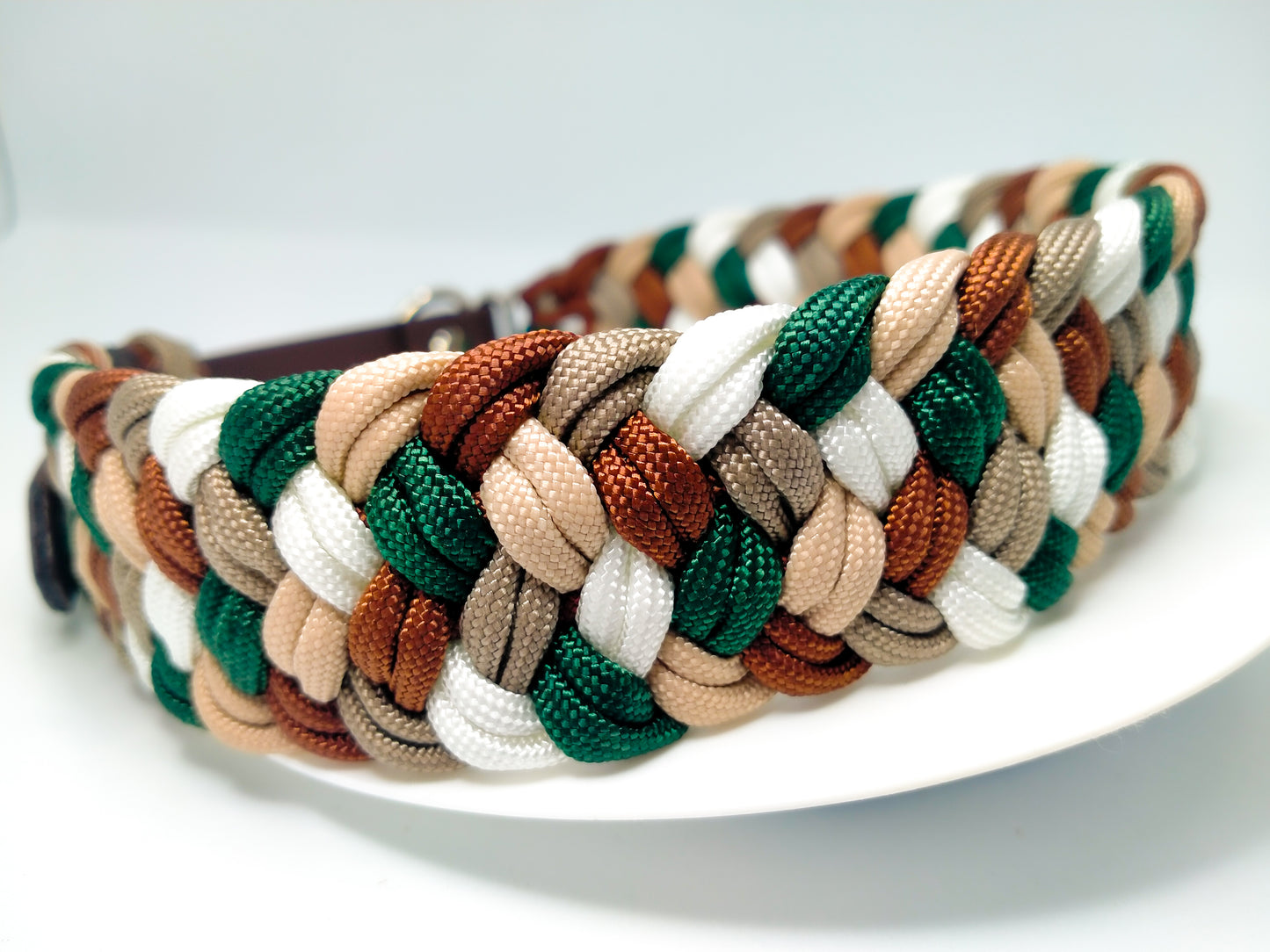 Dog Collar - Milly's Rainbow cords4paws Paracord Handmade Dog Accessories Customizable Made in Germany Shipping worldwide
