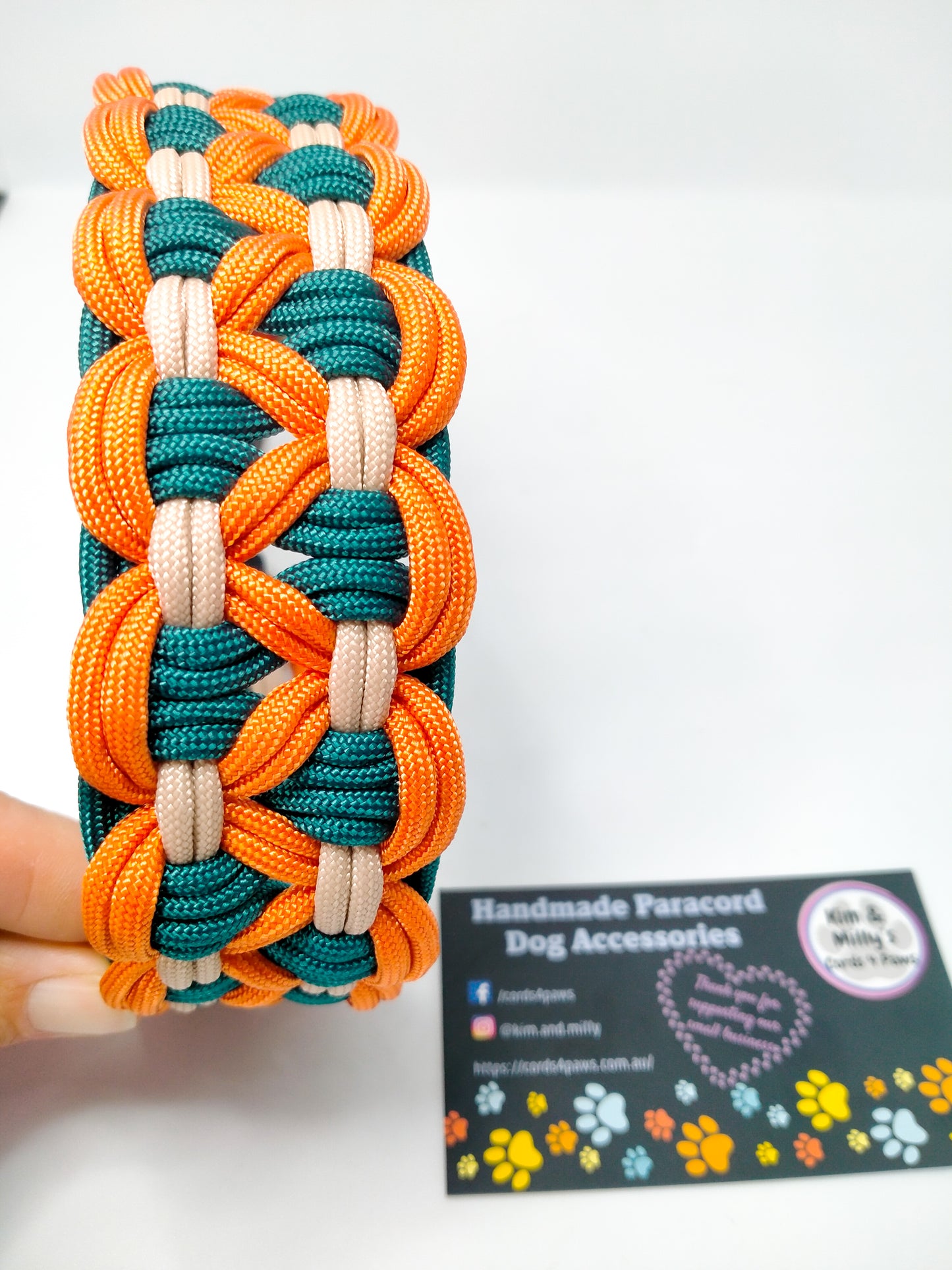 Dog Collar - Sadie's Posie Kim & Milly's Cords 4 Paws Paracord Handmade Dog Accessories Customizable Made in Germany Shipping worldwide