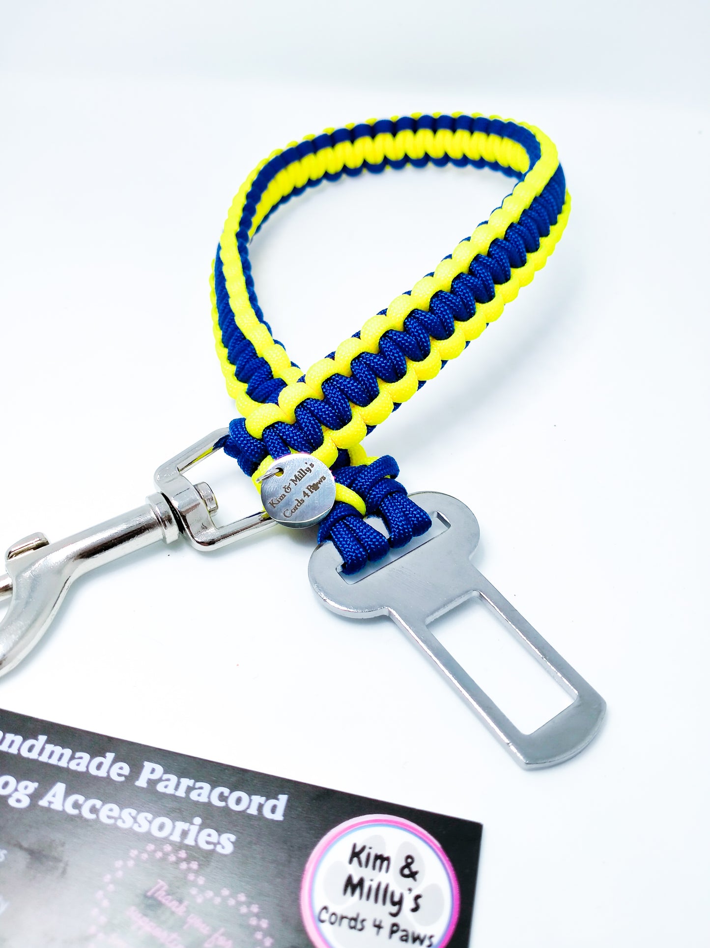 Pet Seat Belt - "Cobra" cords4paws Paracord Handmade Dog Accessories Customizable Made in Germany Shipping worldwide