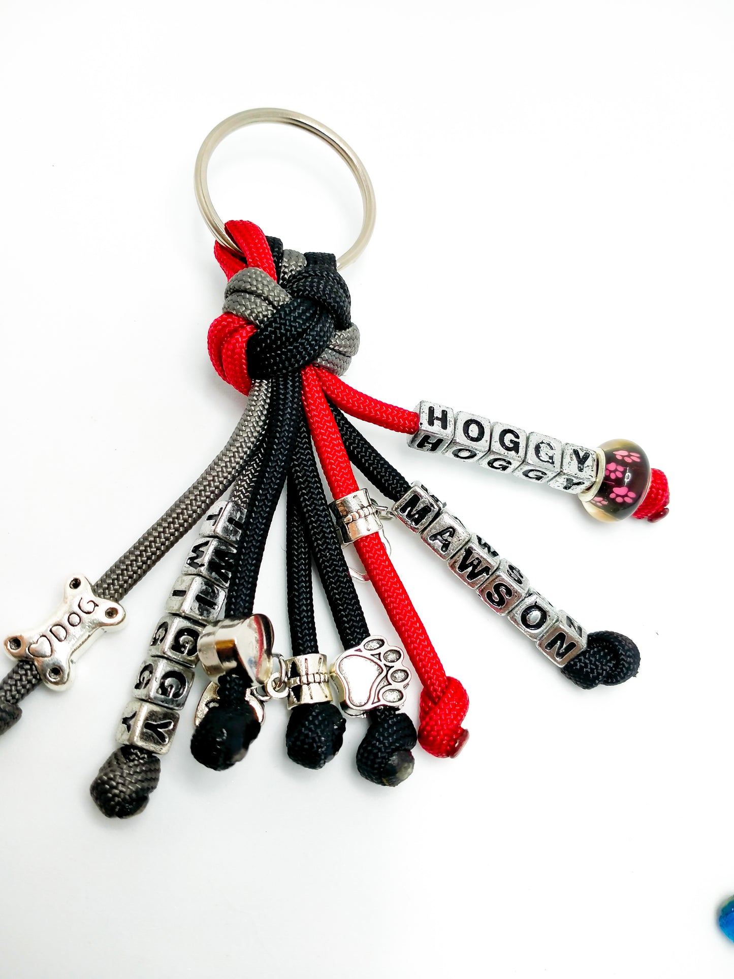 Key Chain - "Diamond" cords4paws Paracord Handmade Dog Accessories Customizable Made in Germany Shipping worldwide