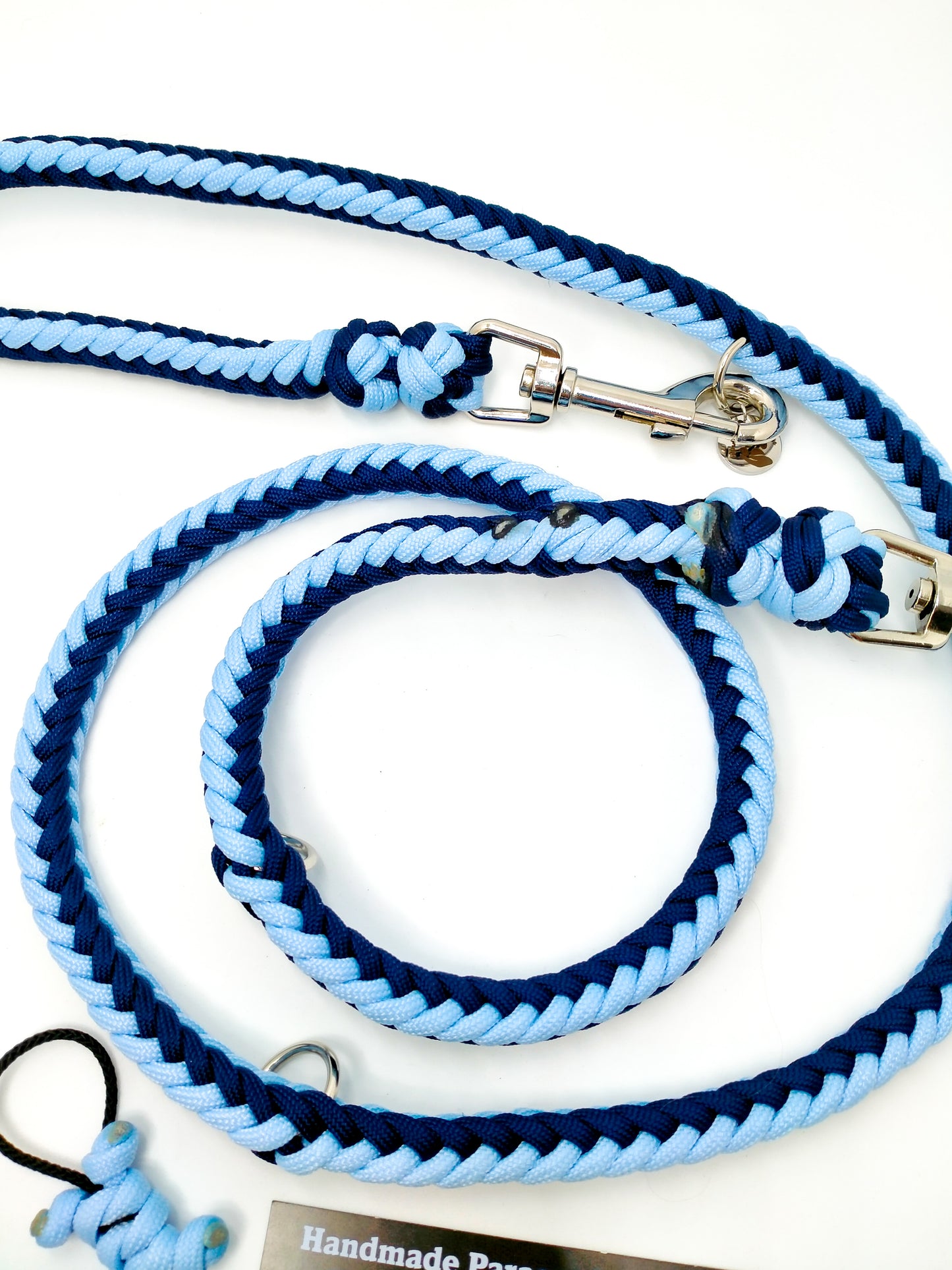 Adjustable Lead - Herringbone Kim & Milly's Cords 4 Paws Paracord Handmade Dog Accessories Customizable Made in Germany Shipping worldwide