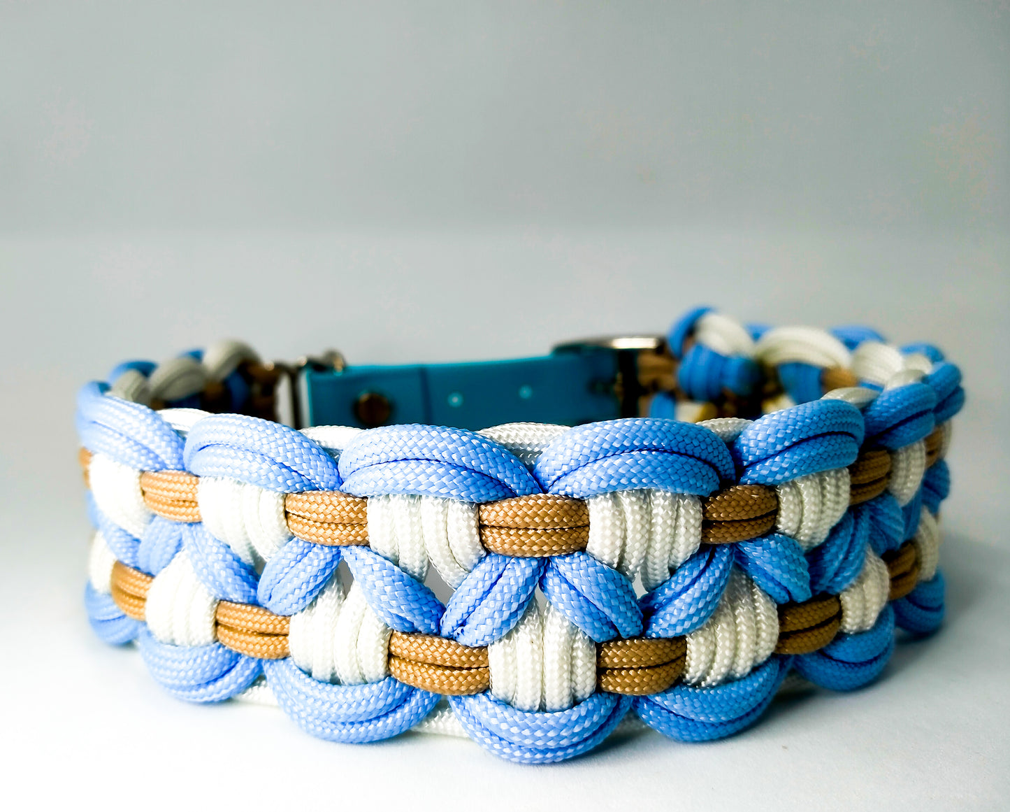 Dog Collar - Sadie's Posie Kim & Milly's Cords 4 Paws Paracord Handmade Dog Accessories Customizable Made in Germany Shipping worldwide