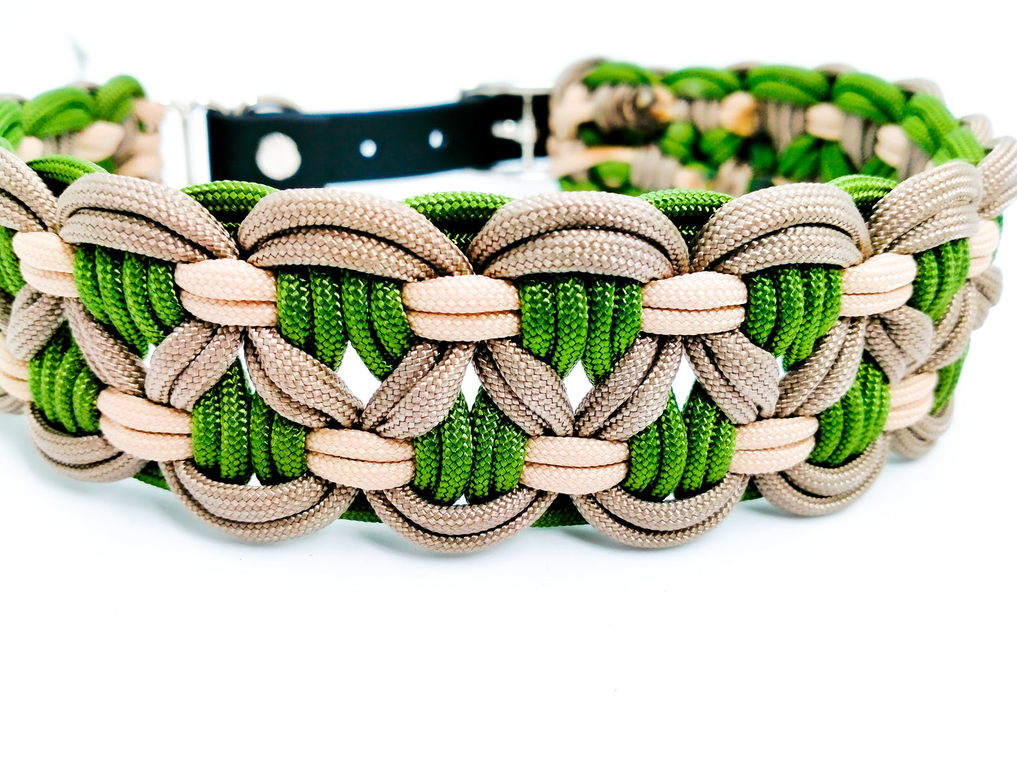 Dog Collar - Sadie's Posie Kim & Milly's Cords 4 Paws Paracord Handmade Dog Accessories Customizable Made in Germany Shipping worldwide