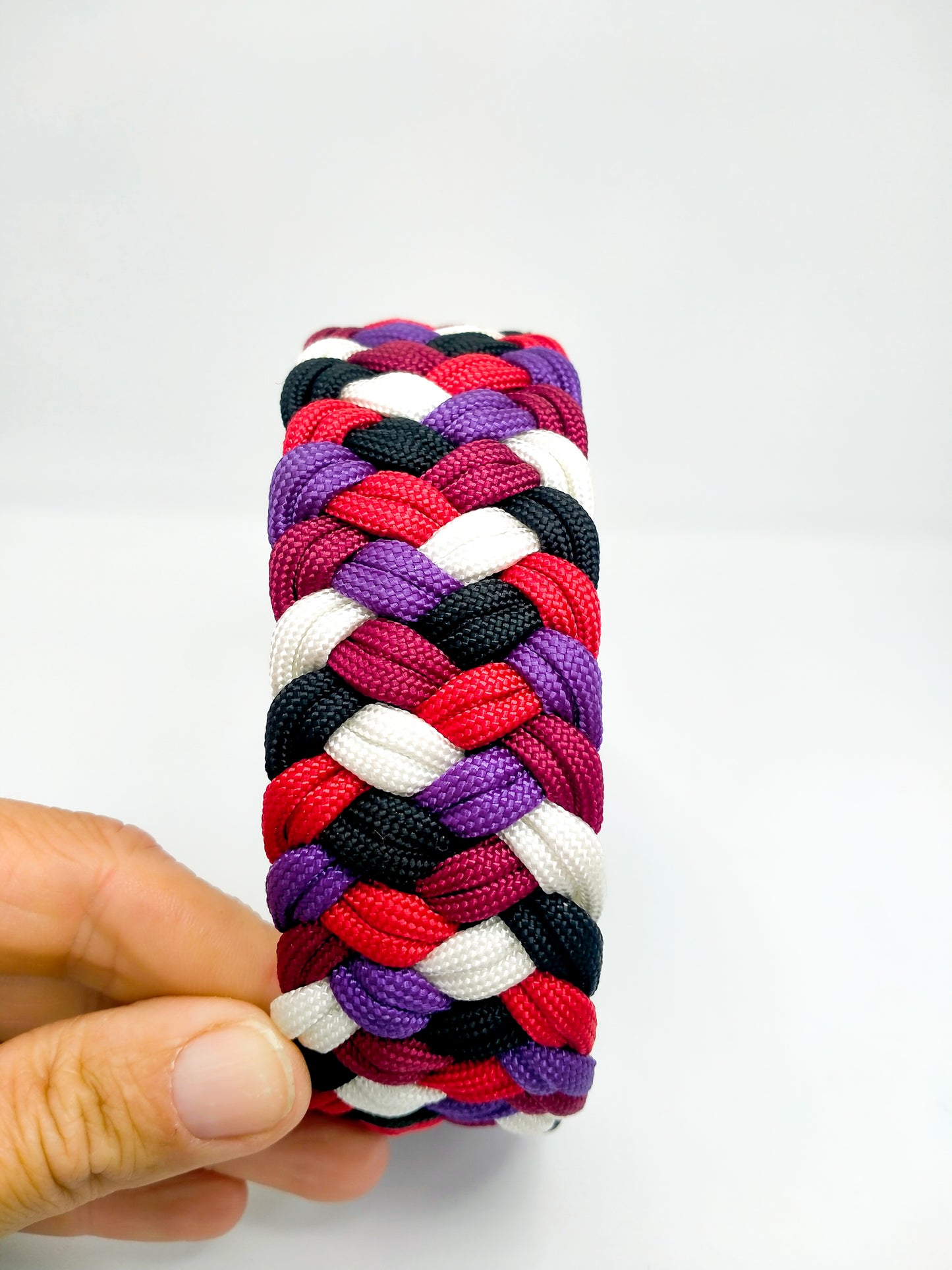 Dog Collar - Milly's Rainbow cords4paws Paracord Handmade Dog Accessories Customizable Made in Germany Shipping worldwide