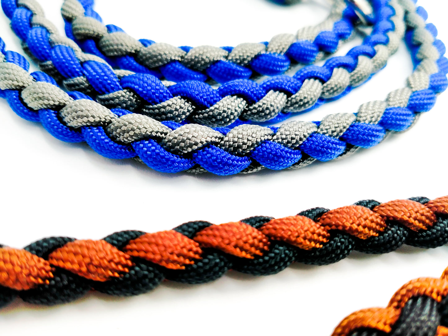Groomer's Slip Lead - 4 Strand Round Braid cords4paws Paracord Handmade Dog Accessories Customizable Made in Germany Shipping worldwide