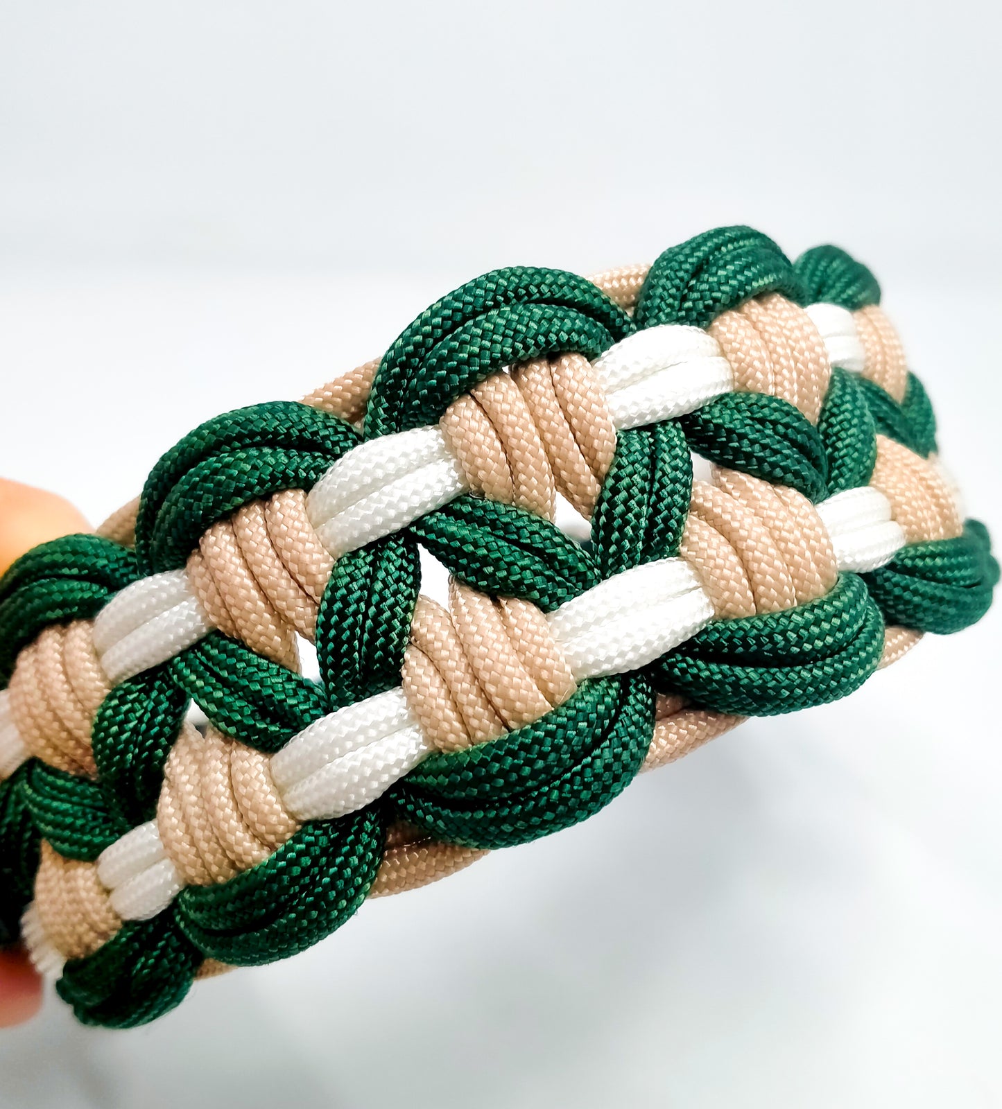 Dog Collar - Sadie's Posie Kim & Milly's Cords 4 Paws Paracord Handmade Dog Accessories Customizable Made in Germany Shipping worldwide