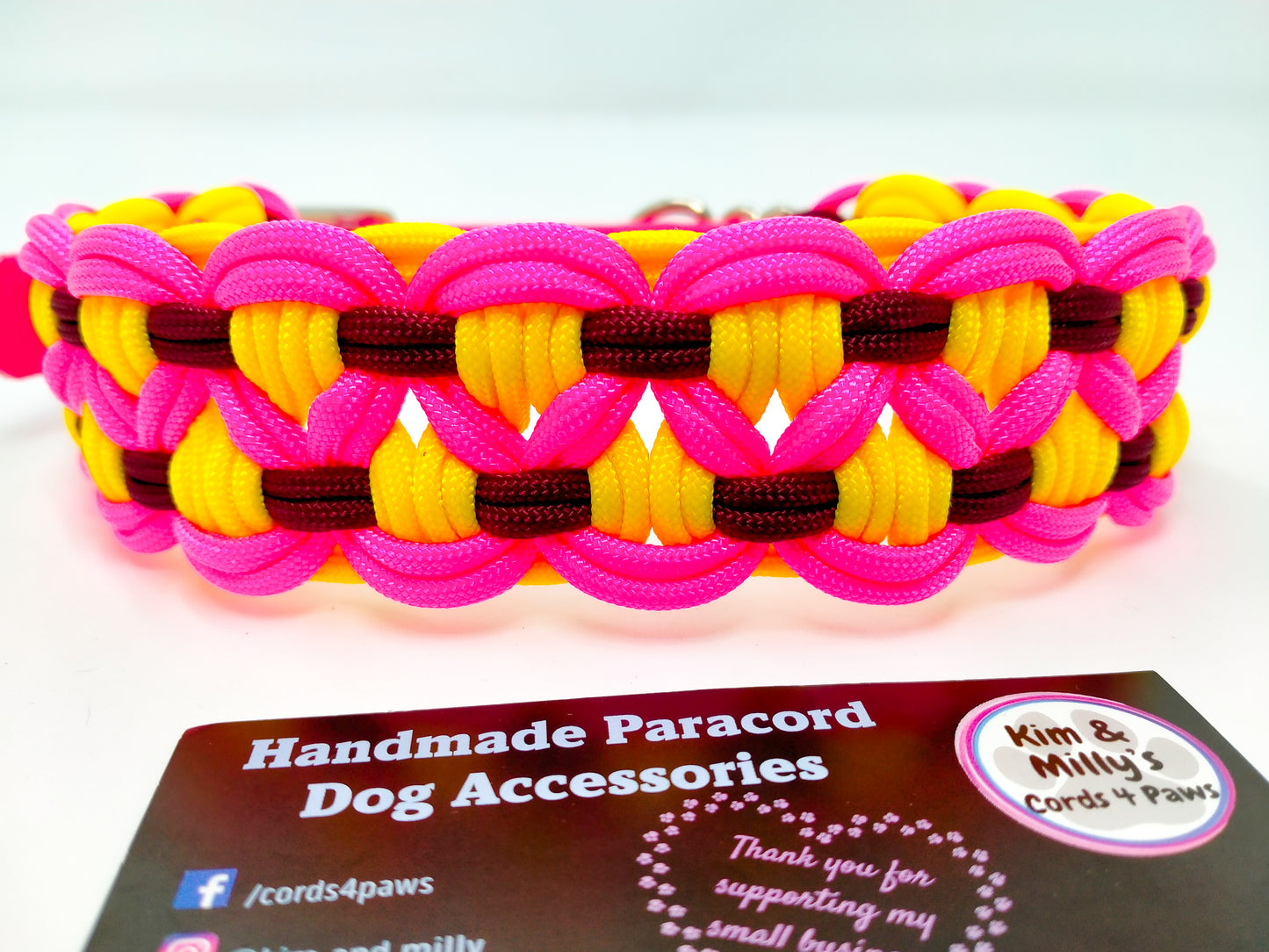 Dog Collar - Sadie's Posie Kim & Milly's Cords 4 Paws Paracord Handmade Dog Accessories Customizable Made in Germany Shipping worldwide