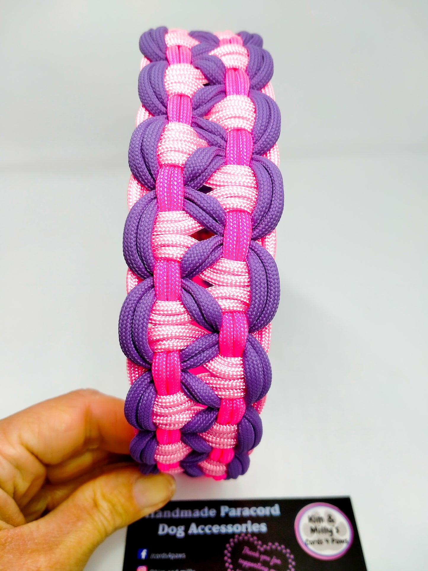 Dog Collar - Sadie's Posie Kim & Milly's Cords 4 Paws Paracord Handmade Dog Accessories Customizable Made in Germany Shipping worldwide