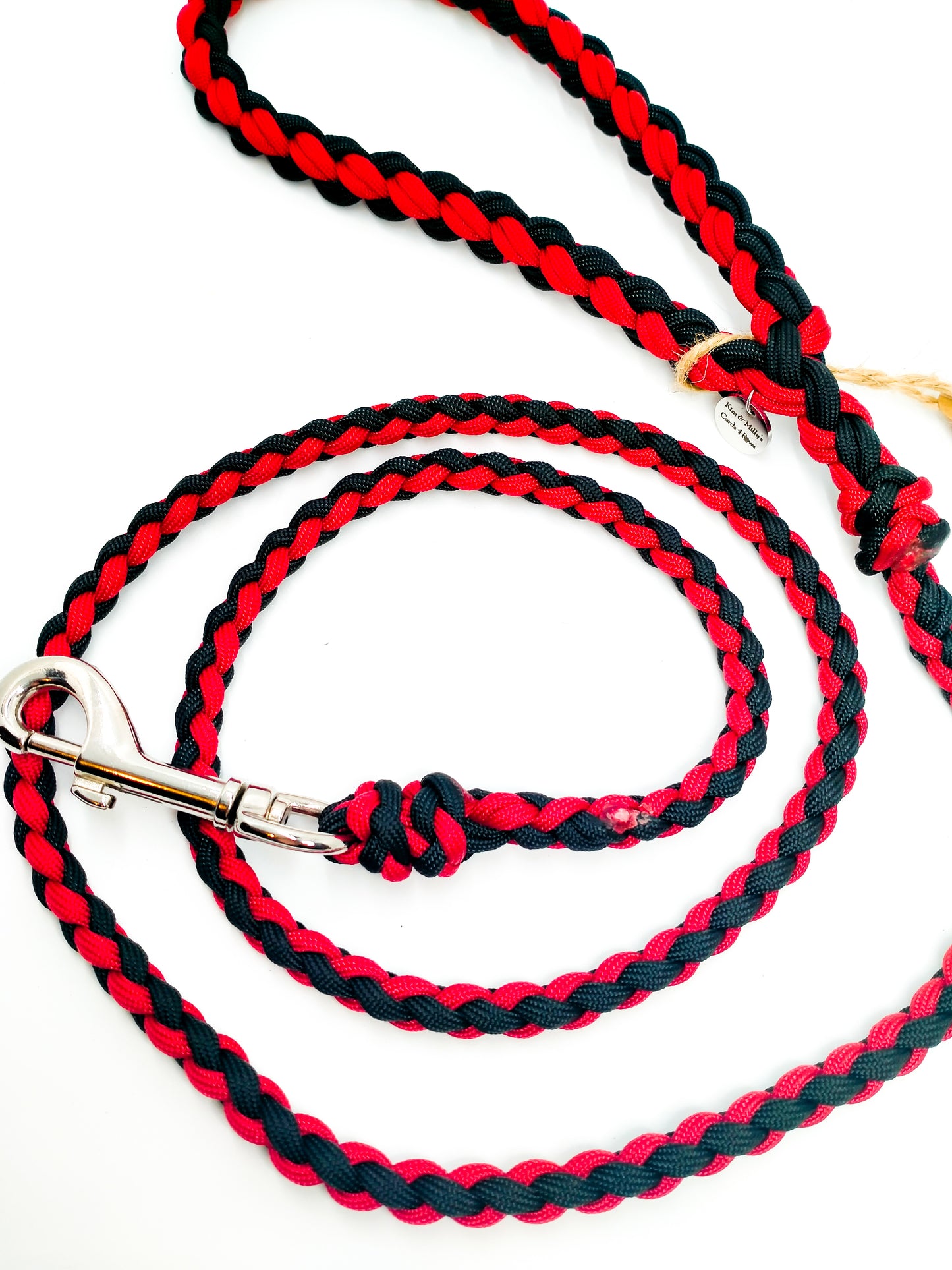 Dog Lead - 4 Strand Round Braid cords4paws Paracord Handmade Dog Accessories Customizable Made in Germany Shipping worldwide