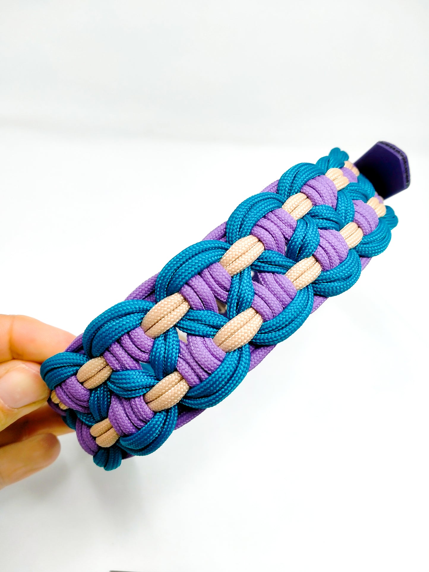 Dog Collar - Sadie's Posie Kim & Milly's Cords 4 Paws Paracord Handmade Dog Accessories Customizable Made in Germany Shipping worldwide