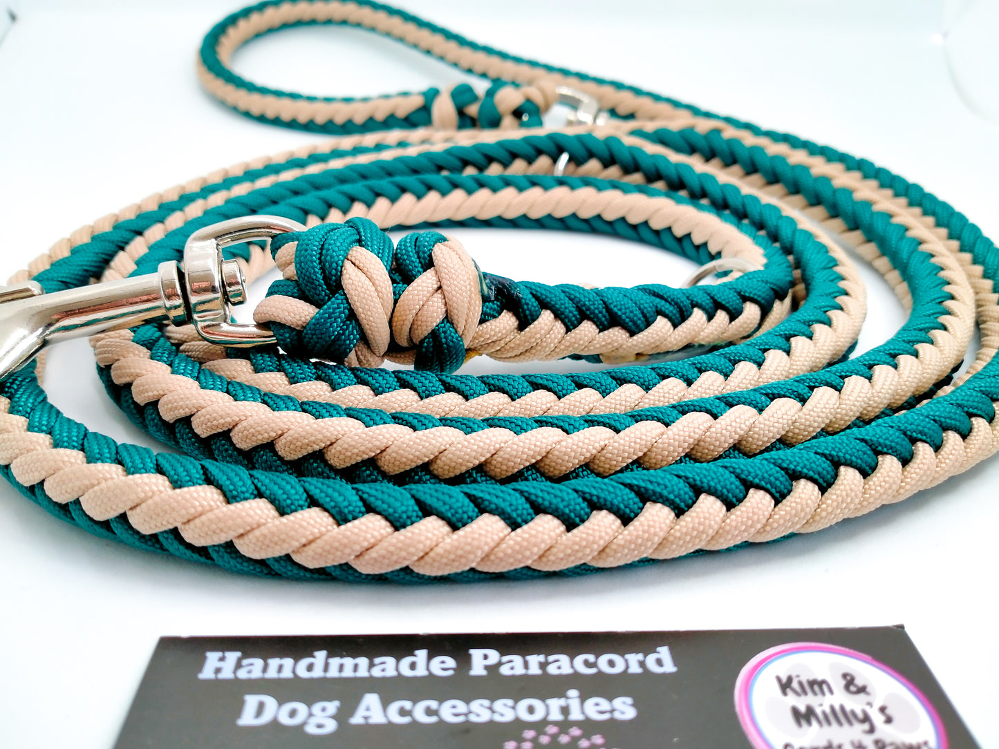 Adjustable Lead - Herringbone Kim & Milly's Cords 4 Paws Paracord Handmade Dog Accessories Customizable Made in Germany Shipping worldwide