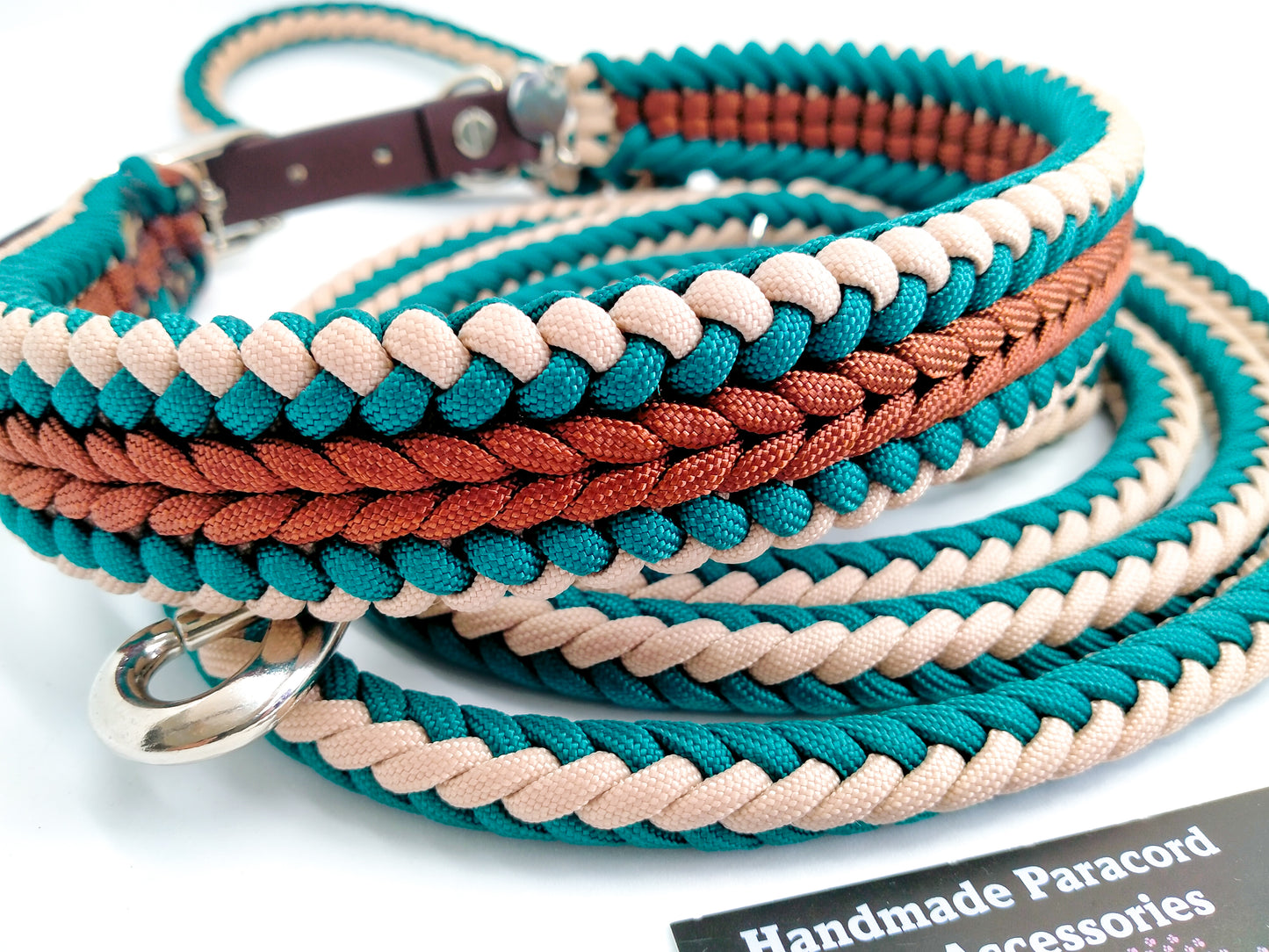 Adjustable Lead - Herringbone Kim & Milly's Cords 4 Paws Paracord Handmade Dog Accessories Customizable Made in Germany Shipping worldwide