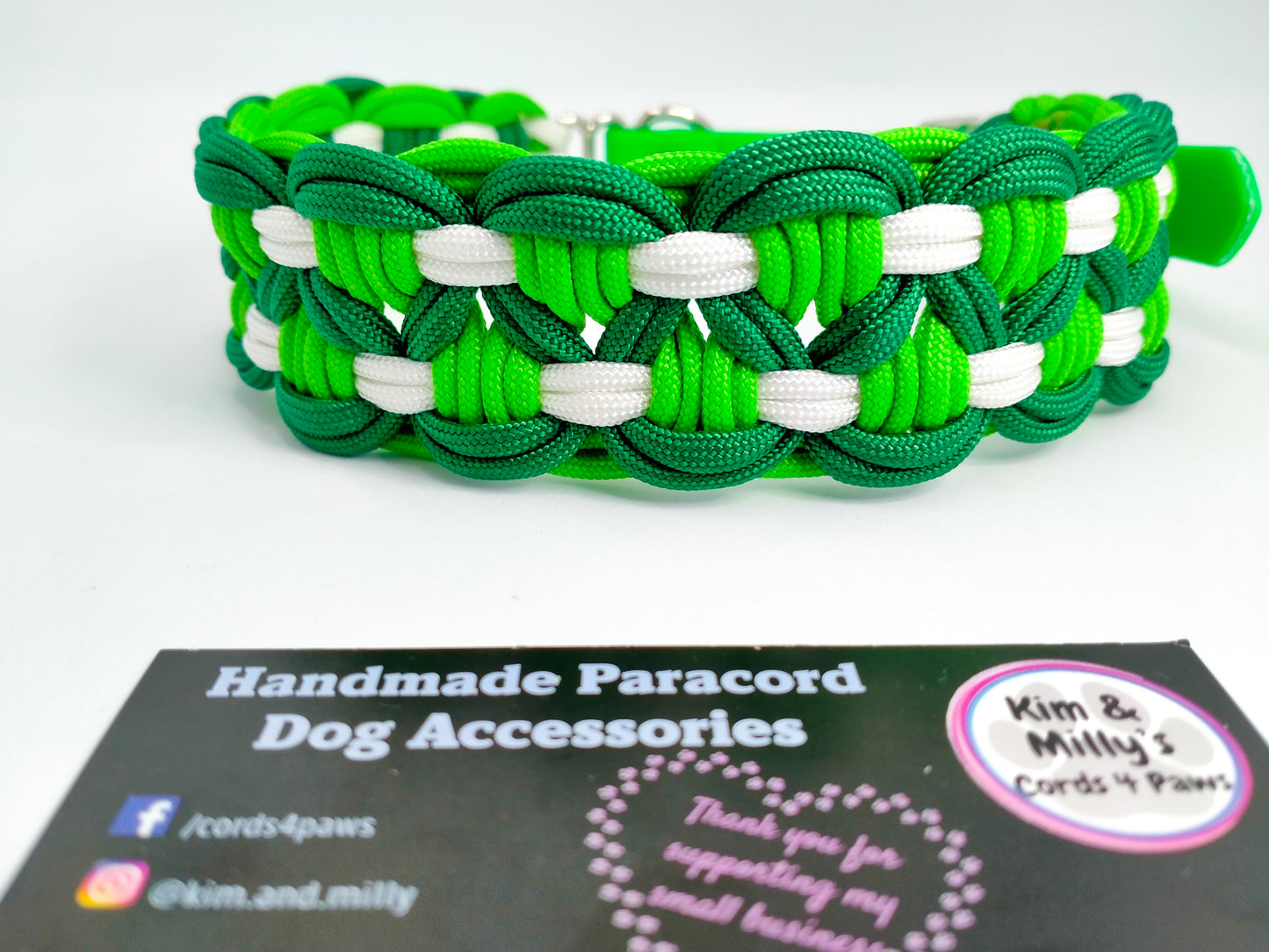 Dog Collar - Sadie's Posie Kim & Milly's Cords 4 Paws Paracord Handmade Dog Accessories Customizable Made in Germany Shipping worldwide