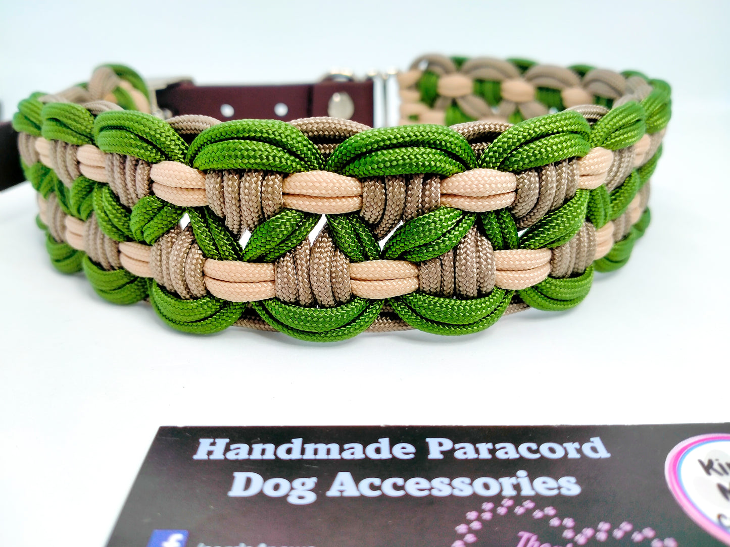 Dog Collar - Sadie's Posie Kim & Milly's Cords 4 Paws Paracord Handmade Dog Accessories Customizable Made in Germany Shipping worldwide