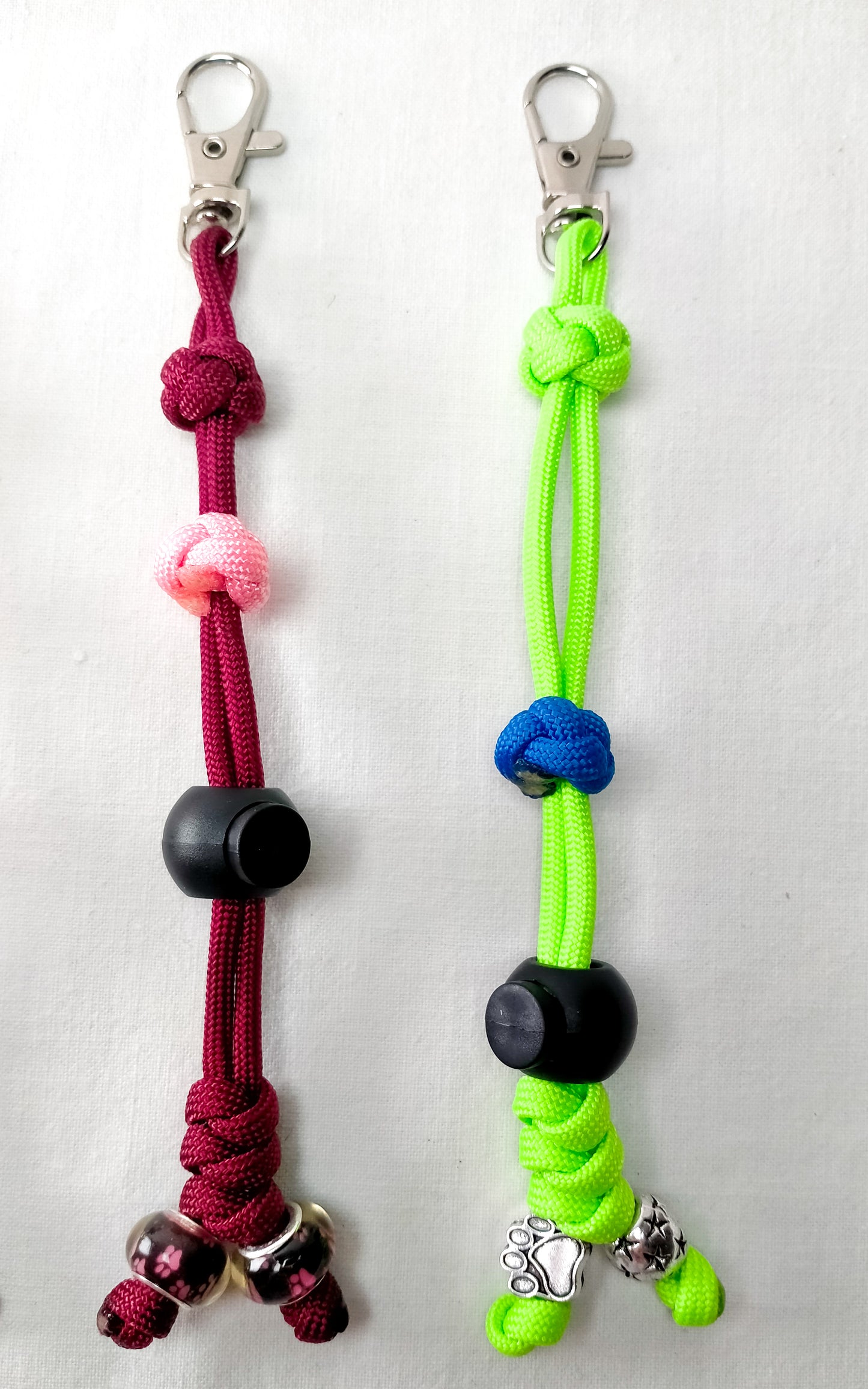Key Chain - 💩 Bag Holder cords4paws Paracord Handmade Dog Accessories Customizable Made in Germany Shipping worldwide