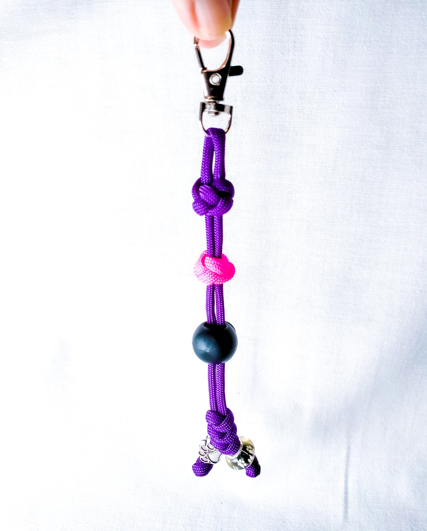 Key Chain - 💩 Bag Holder cords4paws Paracord Handmade Dog Accessories Customizable Made in Germany Shipping worldwide