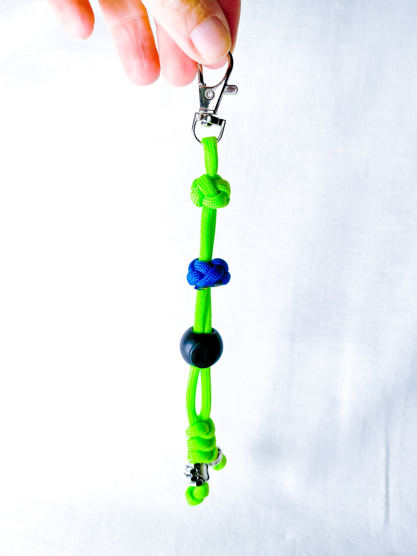 Key Chain - 💩 Bag Holder cords4paws Paracord Handmade Dog Accessories Customizable Made in Germany Shipping worldwide