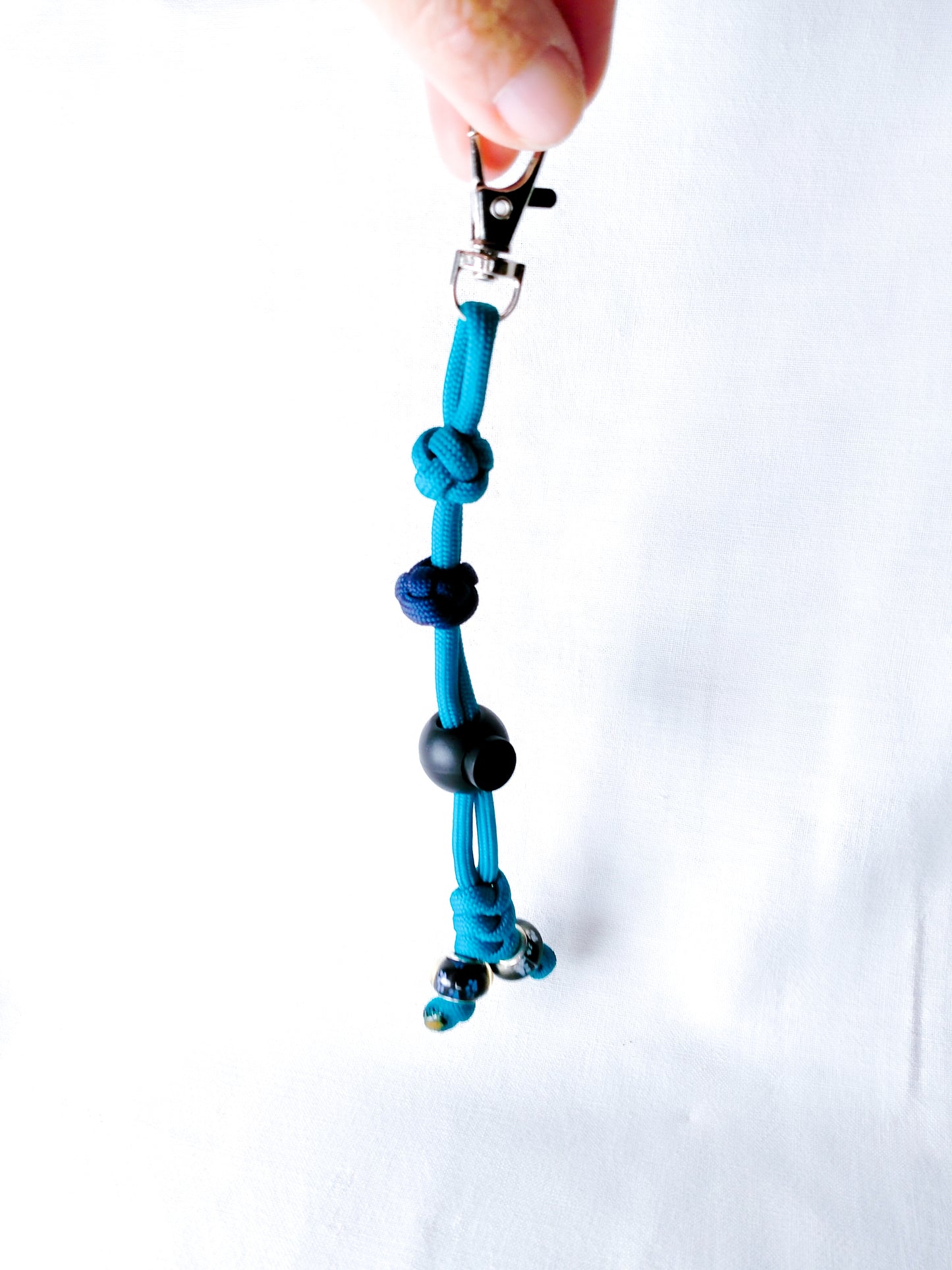 Key Chain - 💩 Bag Holder cords4paws Paracord Handmade Dog Accessories Customizable Made in Germany Shipping worldwide