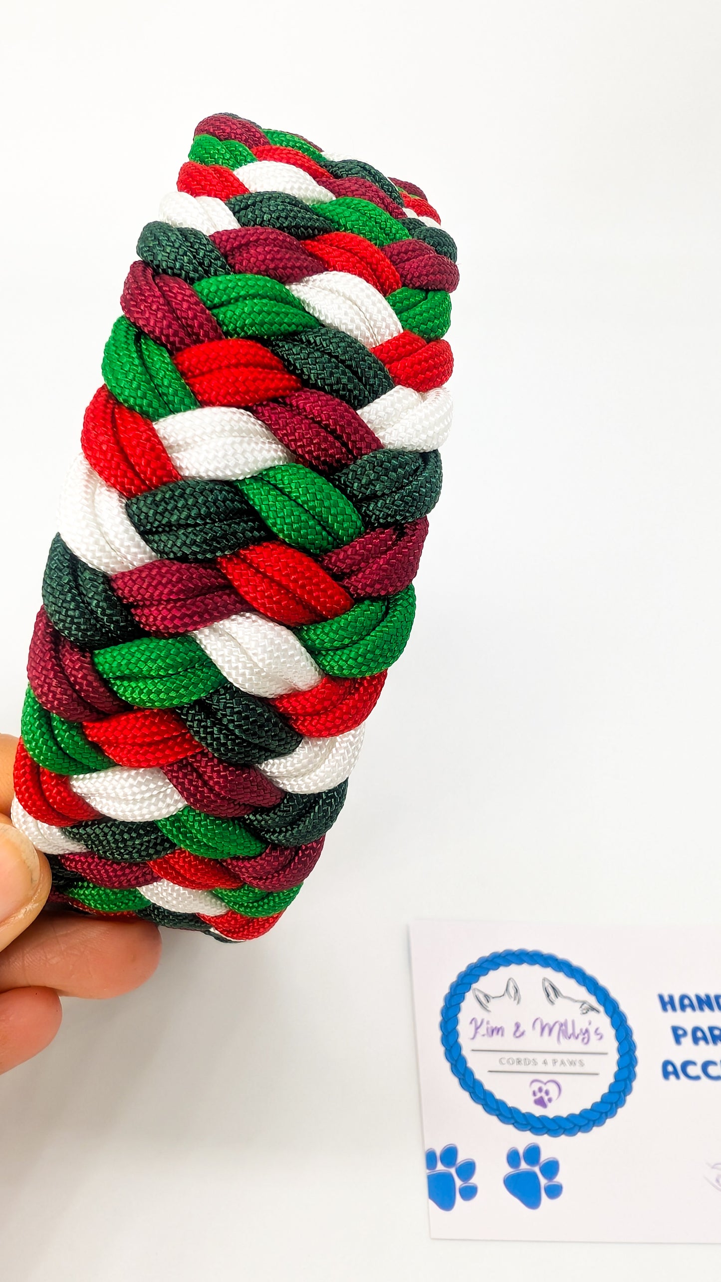 Pre-Made: Milly's Rainbow, Xmas Colours 31-39cm Kim & Milly's Cords 4 Paws Paracord Handmade Dog Accessories Customizable Made in Germany Shipping worldwide