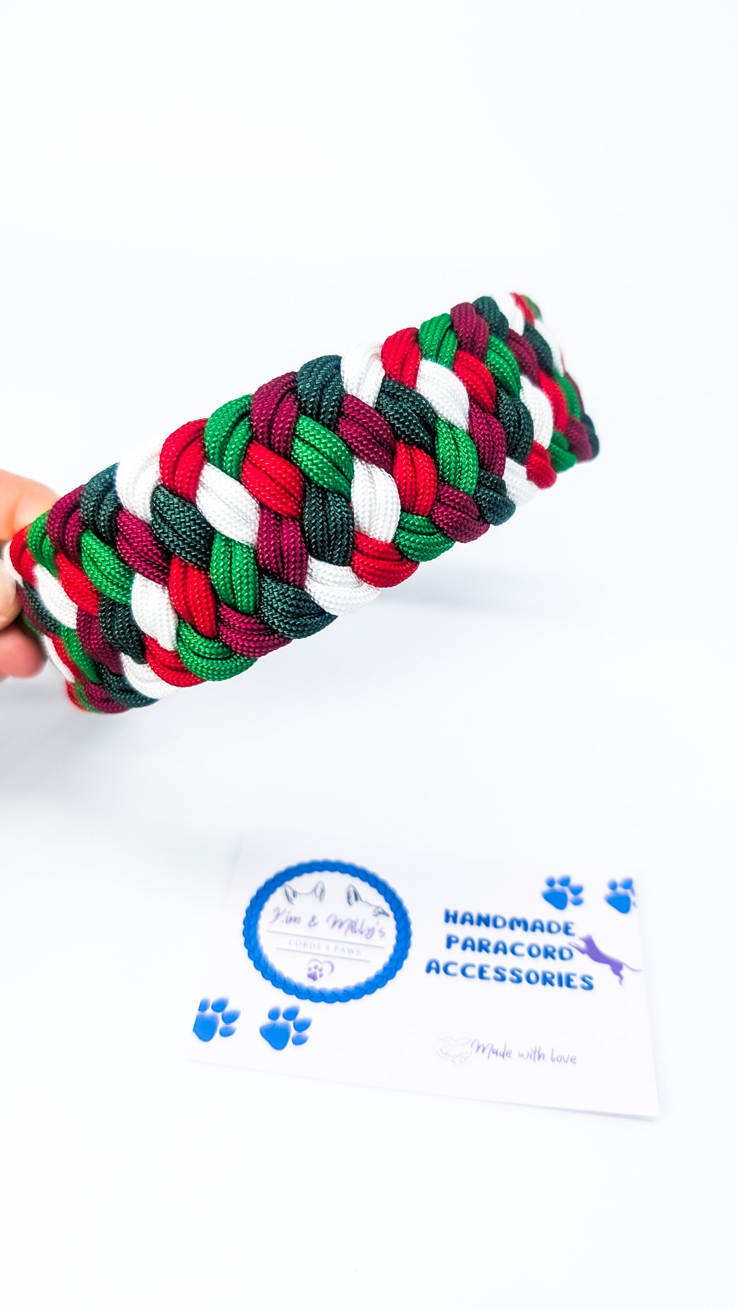 Pre-Made: Milly's Rainbow, Xmas Colours 31-39cm Kim & Milly's Cords 4 Paws Paracord Handmade Dog Accessories Customizable Made in Germany Shipping worldwide