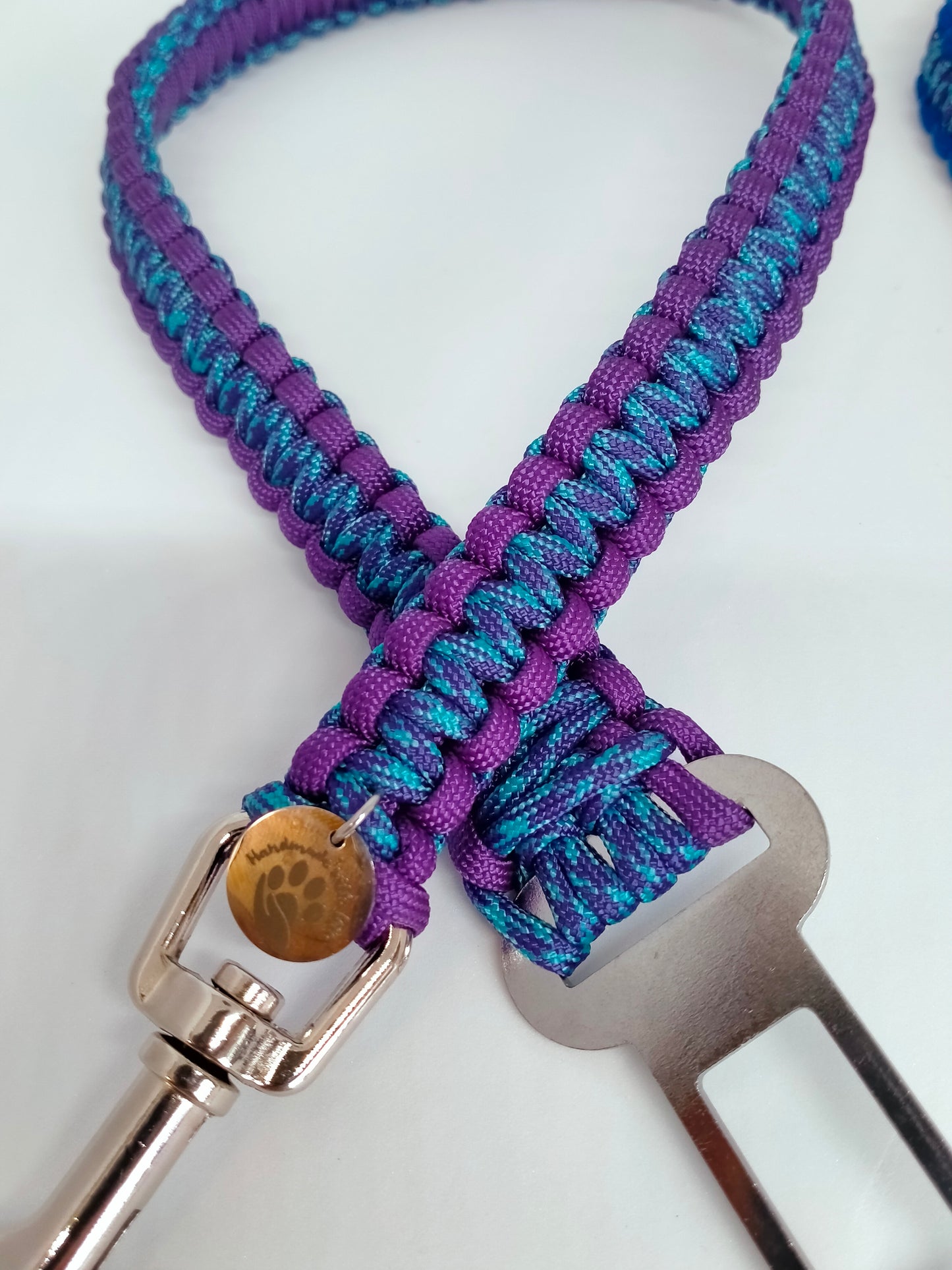 Pet Seat Belt - "Cobra" cords4paws Paracord Handmade Dog Accessories Customizable Made in Germany Shipping worldwide
