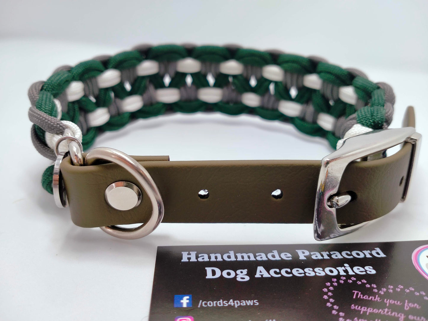 Dog Collar - Sadie's Posie Kim & Milly's Cords 4 Paws Paracord Handmade Dog Accessories Customizable Made in Germany Shipping worldwide