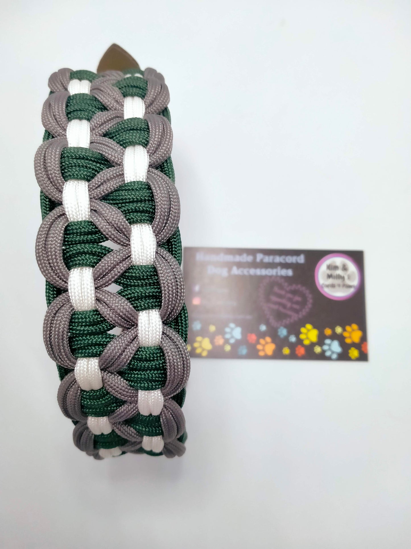 Dog Collar - Sadie's Posie Kim & Milly's Cords 4 Paws Paracord Handmade Dog Accessories Customizable Made in Germany Shipping worldwide