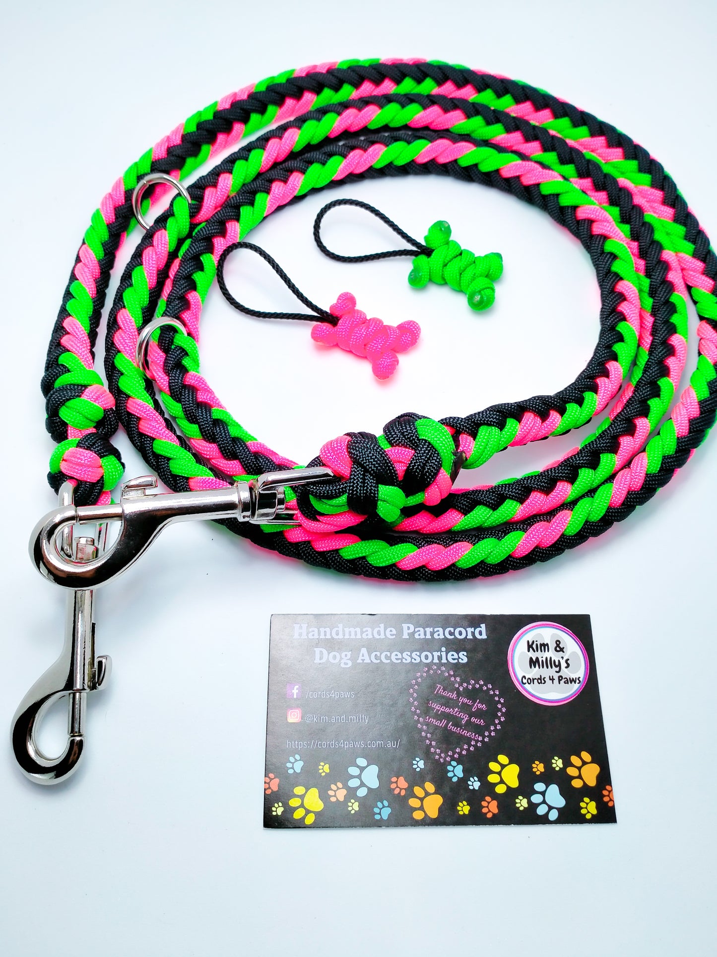 Adjustable Lead - Herringbone Kim & Milly's Cords 4 Paws Paracord Handmade Dog Accessories Customizable Made in Germany Shipping worldwide