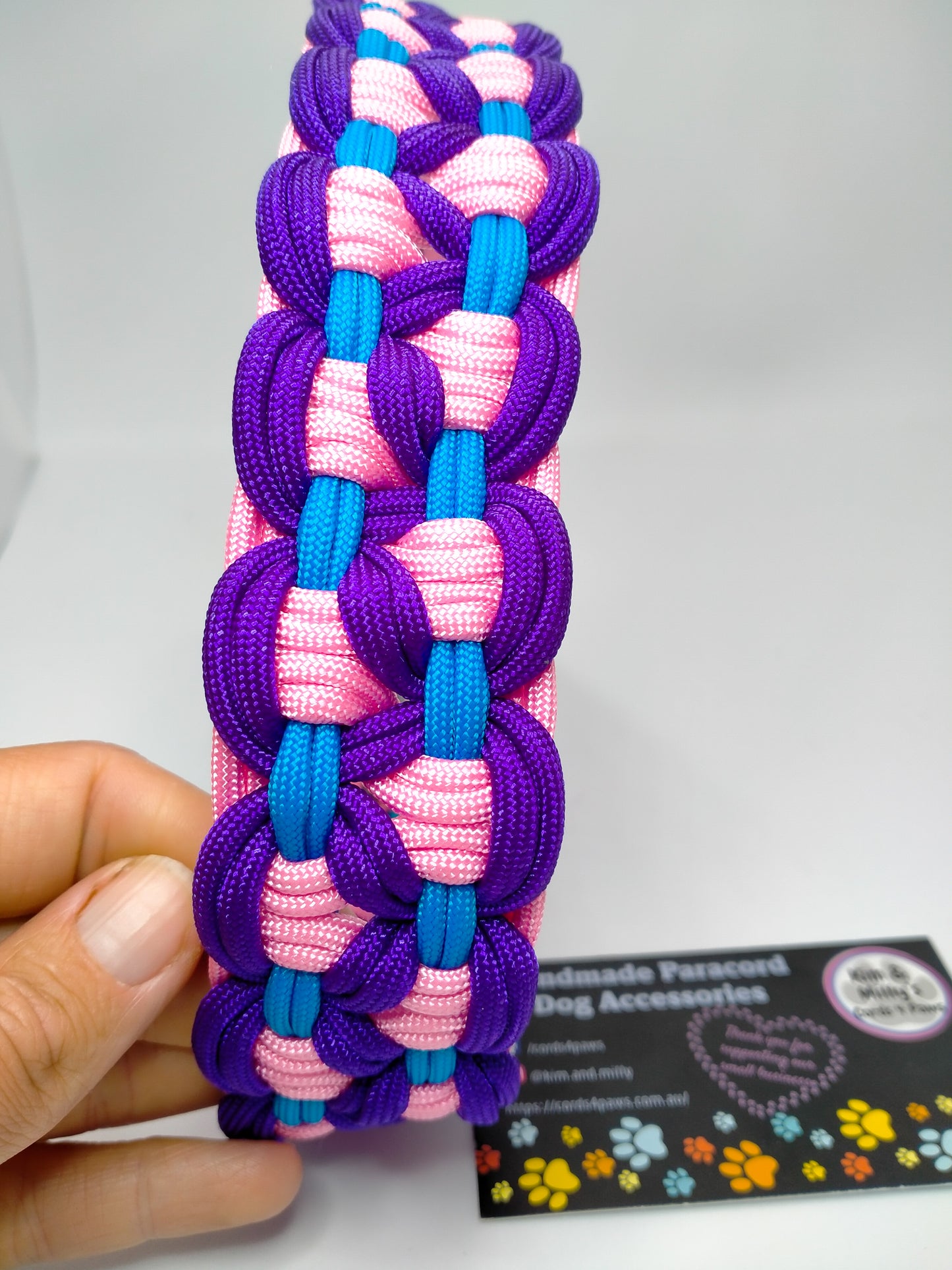 Dog Collar - Sadie's Posie Kim & Milly's Cords 4 Paws Paracord Handmade Dog Accessories Customizable Made in Germany Shipping worldwide
