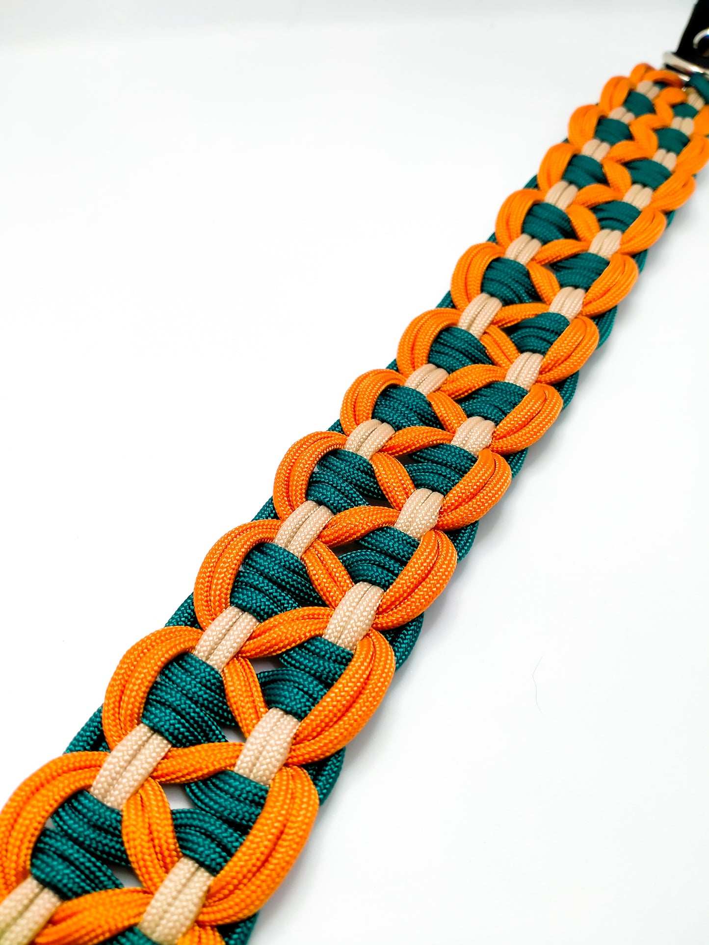 Dog Collar - Sadie's Posie Kim & Milly's Cords 4 Paws Paracord Handmade Dog Accessories Customizable Made in Germany Shipping worldwide