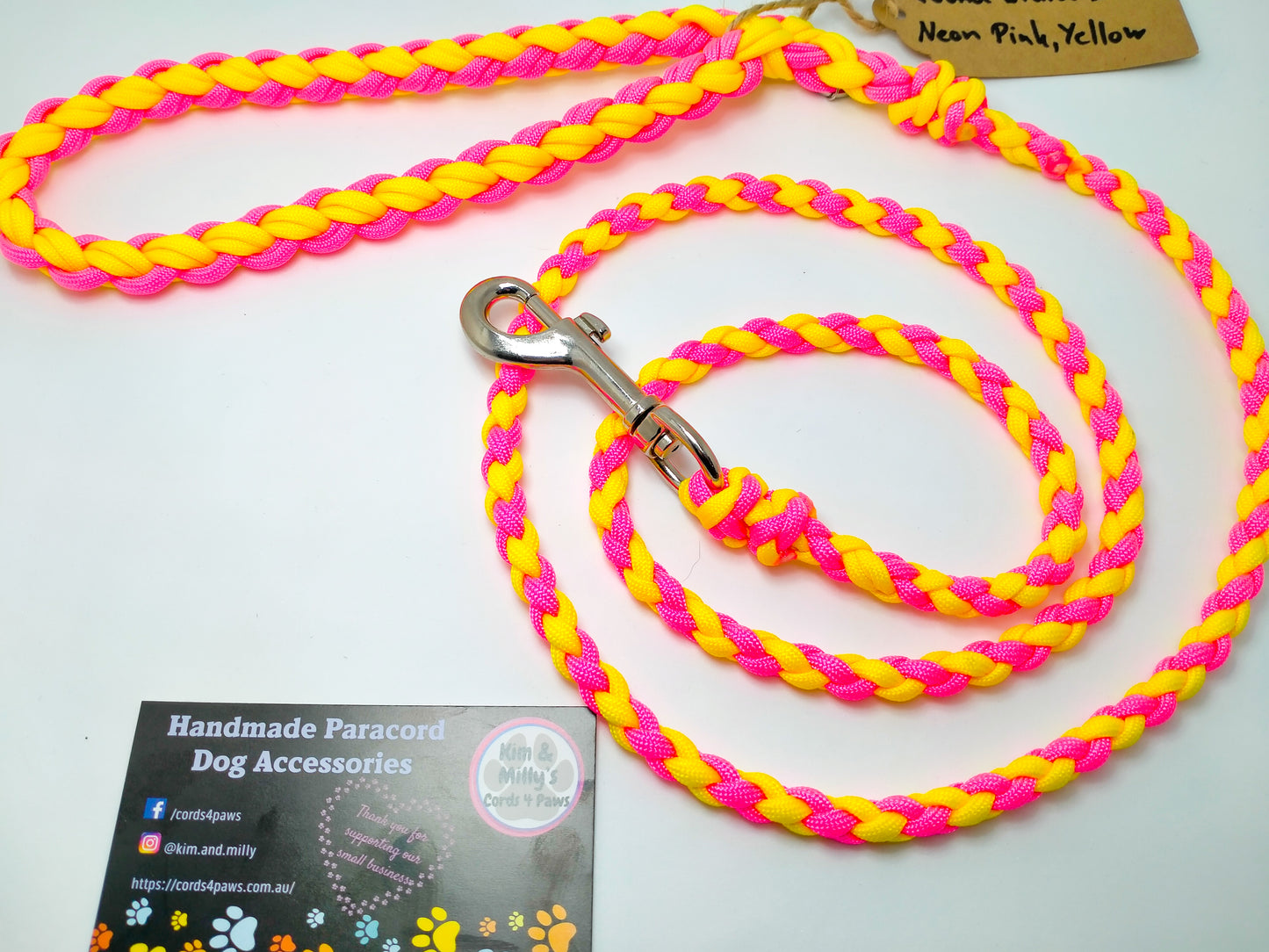 Dog Lead - 4 Strand Round Braid cords4paws Paracord Handmade Dog Accessories Customizable Made in Germany Shipping worldwide