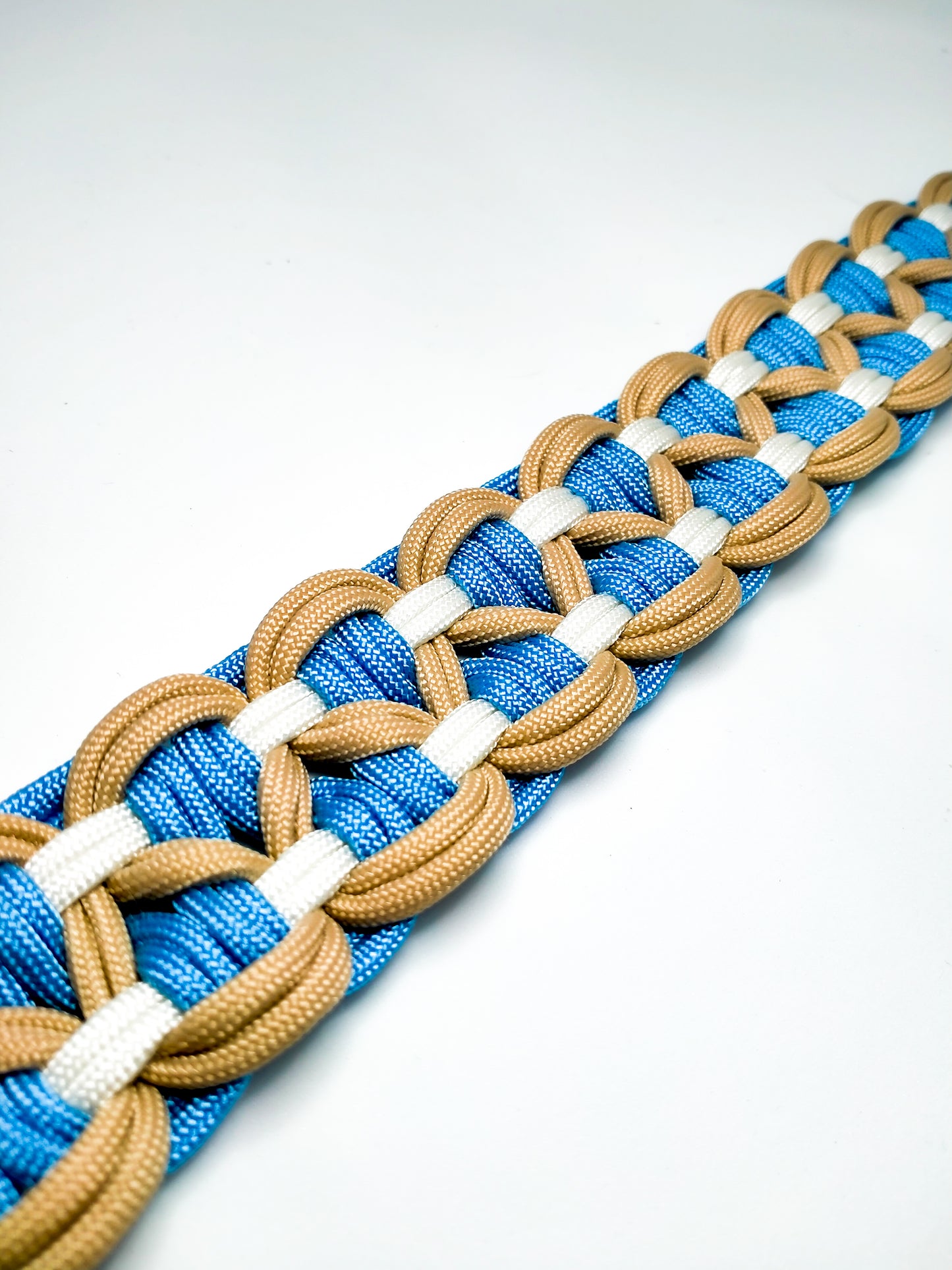 Dog Collar - Sadie's Posie Kim & Milly's Cords 4 Paws Paracord Handmade Dog Accessories Customizable Made in Germany Shipping worldwide