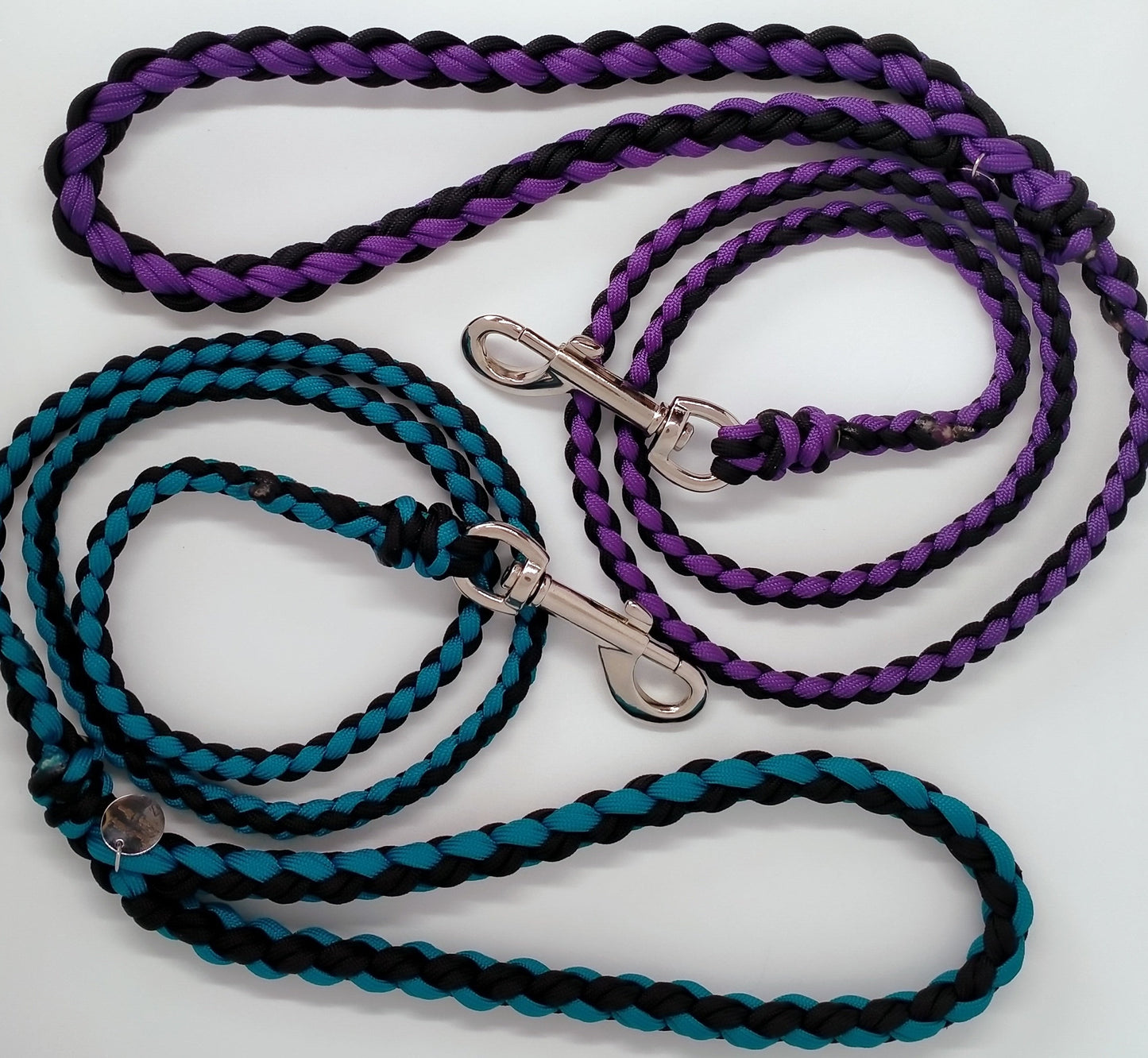 Dog Lead - 4 Strand Round Braid cords4paws Paracord Handmade Dog Accessories Customizable Made in Germany Shipping worldwide